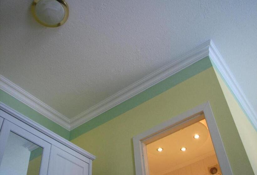 اتاق استاندارد, Pension Lydia