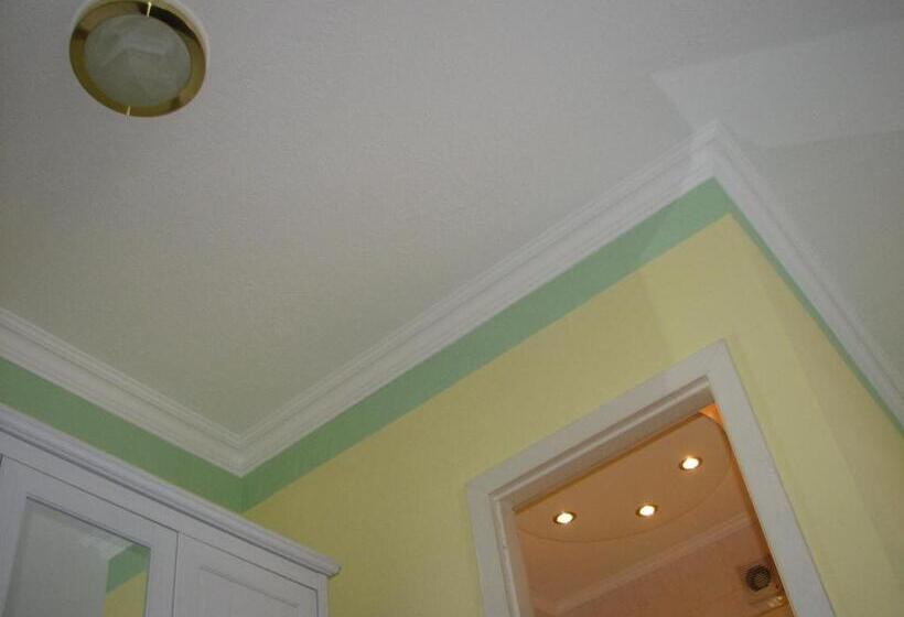 اتاق استاندارد, Pension Lydia