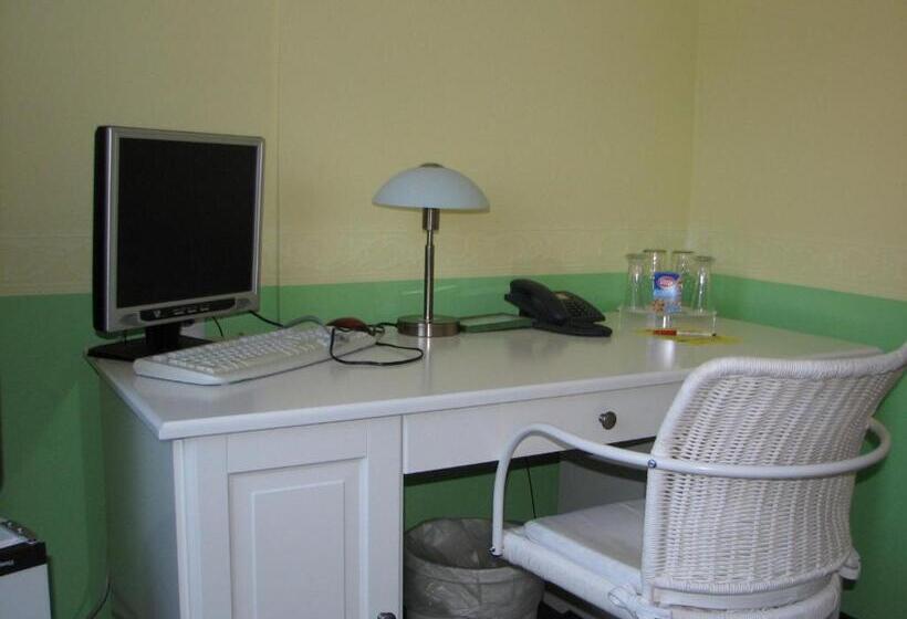 اتاق استاندارد, Pension Lydia