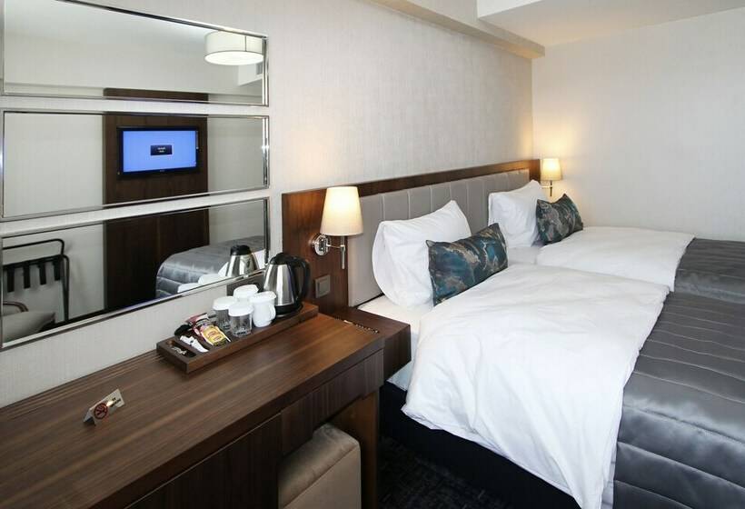 غرفة قياسية, Pisa