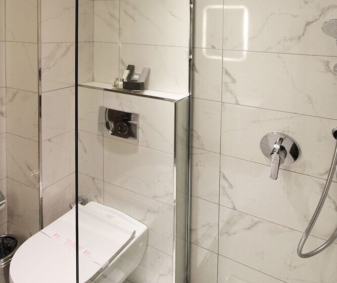 غرفة قياسية, Pisa