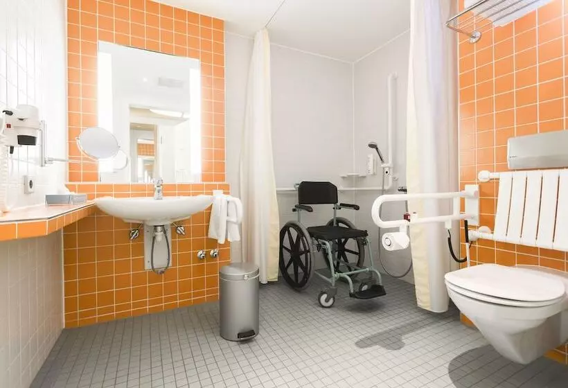 اتاق استاندارد یک نفره, Seehotel Rheinsberg