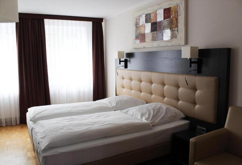 침실 2개 스위트, Weinhaus Wöhler