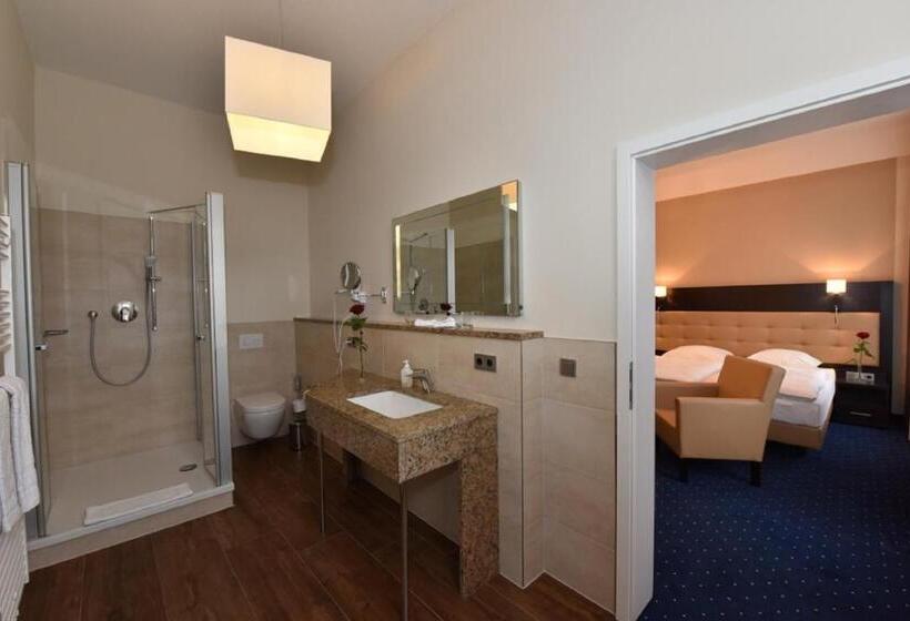 디럭스 룸, Weinhaus Wöhler