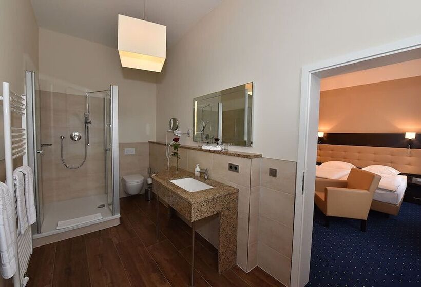 디럭스 룸, Weinhaus Wöhler