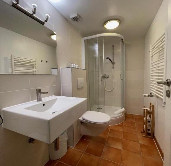 חדר סטנדרט, Zum Strand