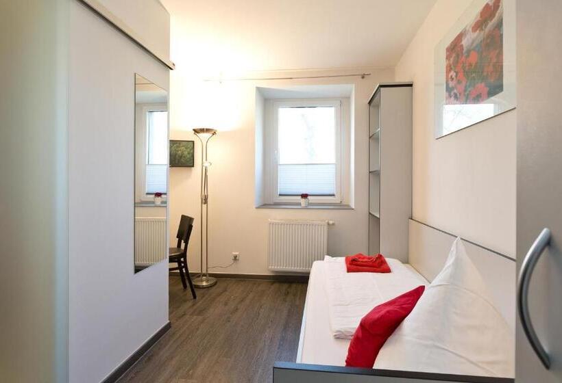 스탠다드 싱글 룸, Zwischen Den Seen