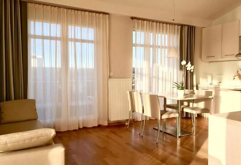 サイドシービュースイート, Nymphe Strandhotel & Apartments