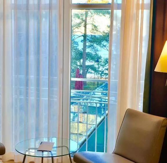 スタンダードスタジオ, Nymphe Strandhotel & Apartments