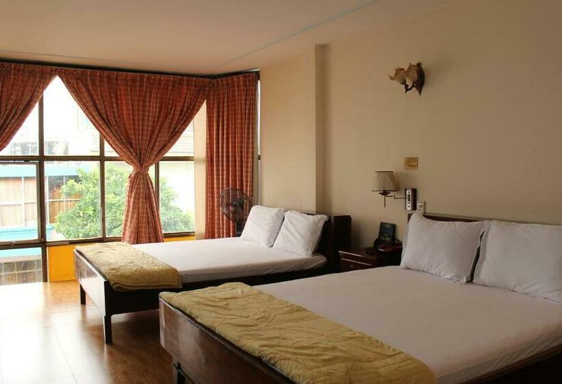 اتاق استاندارد چهار تخته, Nhat Binh