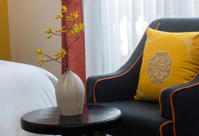 سوییت خانوادگی, Hanoi Center Silk Boutique Hotel & Travel