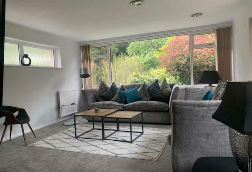 침실 4개 주택, Seven Limes