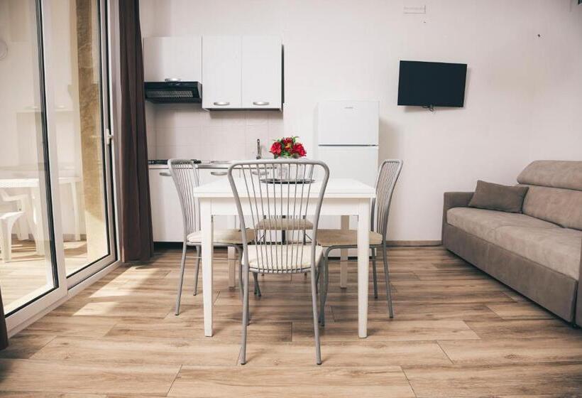 דירה בת חדר שינה 1 עם מרפסת, Ap Apartment Flats&rooms Gallipoli