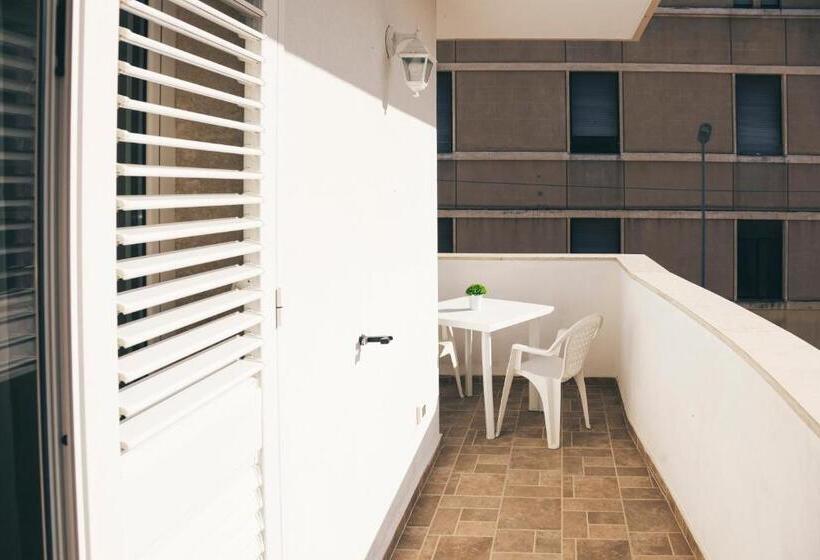 Apartamento 1 Dormitório com Sacada, Ap Apartment   Flats&rooms Gallipoli