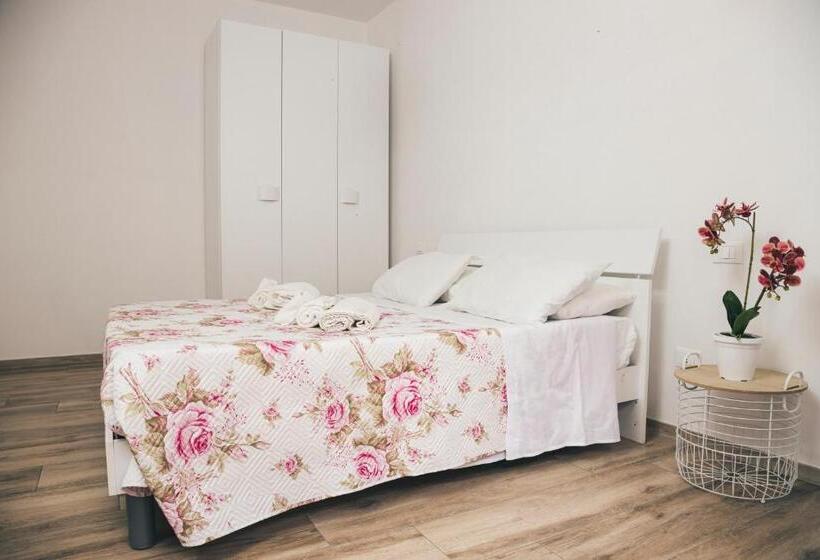 Apartamento 1 Dormitório com Sacada, Ap Apartment   Flats&rooms Gallipoli