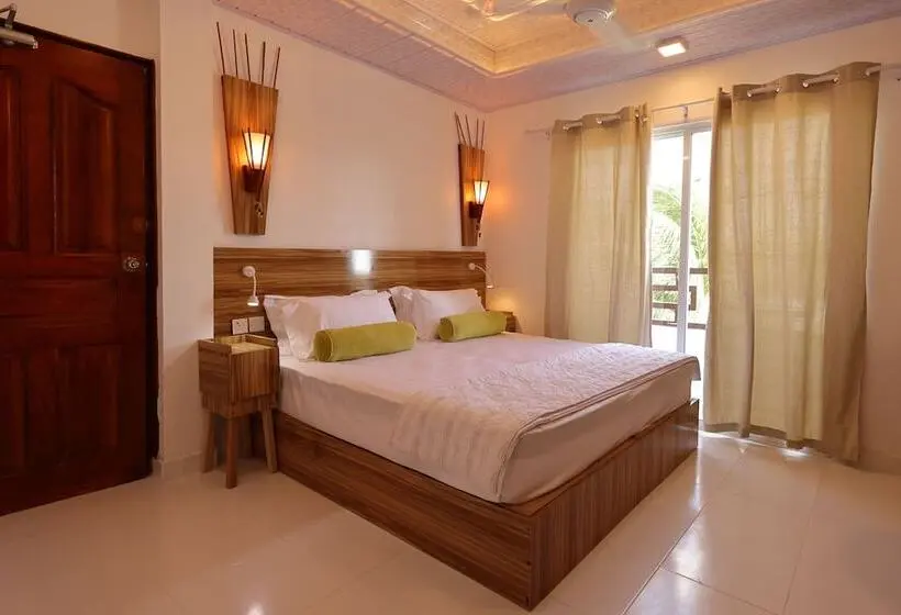 Quarto Estandar, Batuta Maldives Fourson
