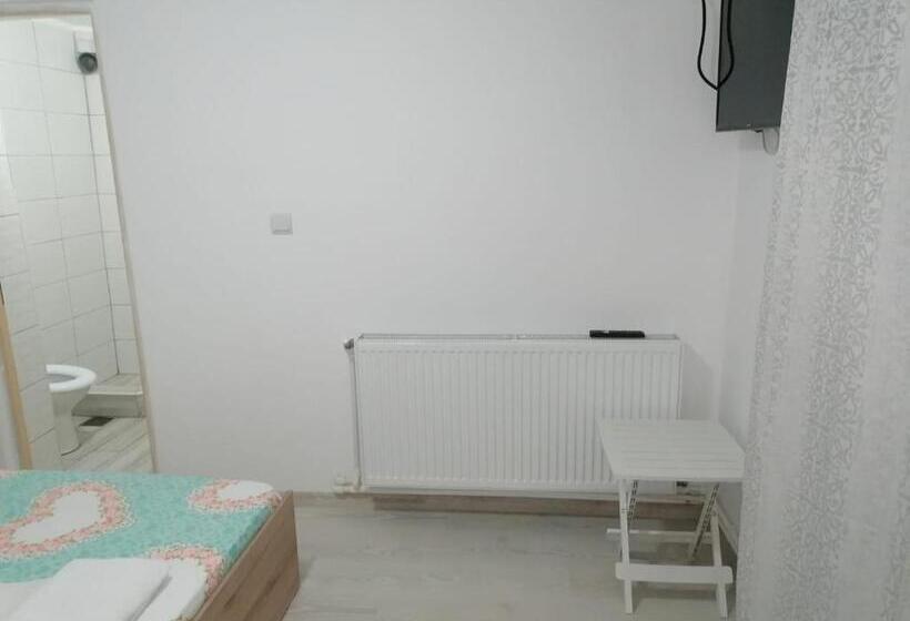 スタンダードルーム, Emyra S Holiday Rooms