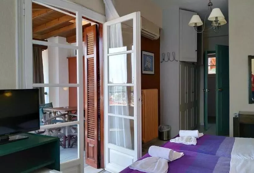 Triple Room Sea View, Anesis
