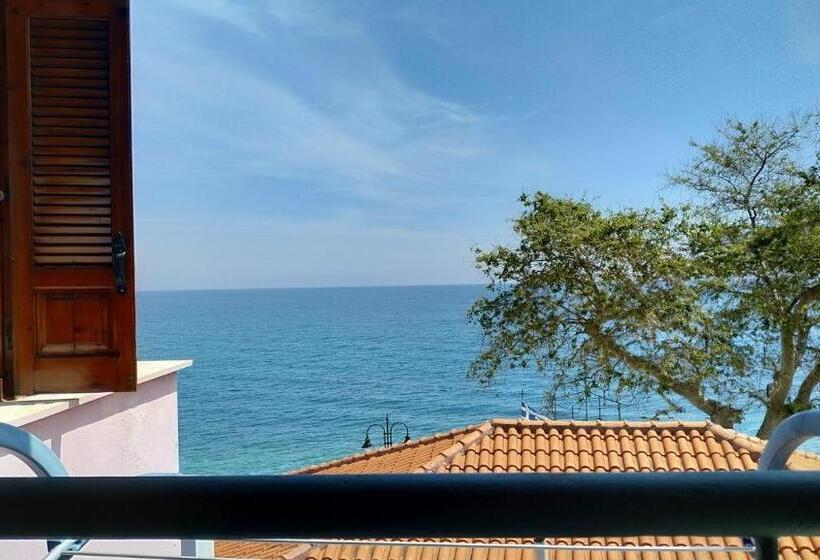 Triple Room Sea View, Anesis