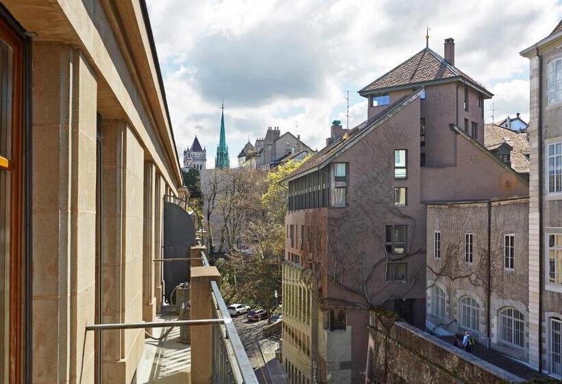 سوییت جونیور, Central