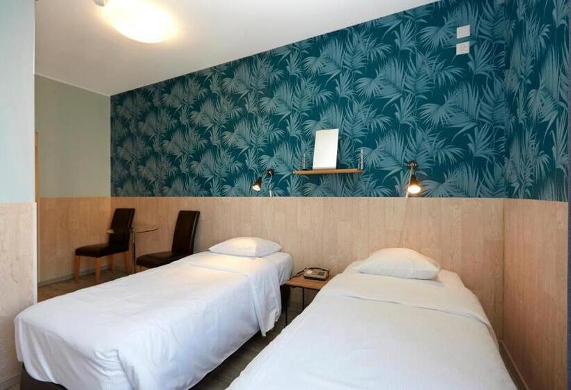 اتاق استاندارد, Central