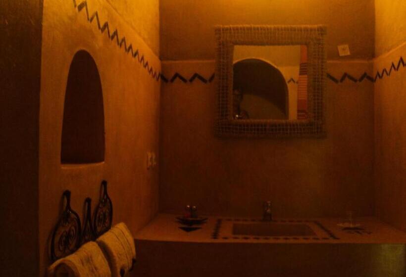 اتاق استاندارد, Dar Lorkam