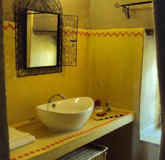 سوییت خانوادگی, Dar Lorkam