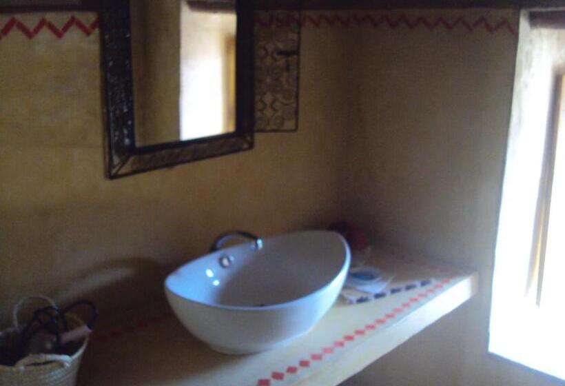 سوییت خانوادگی, Dar Lorkam