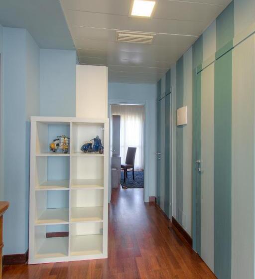 스탠다드 테라스 룸, Kent