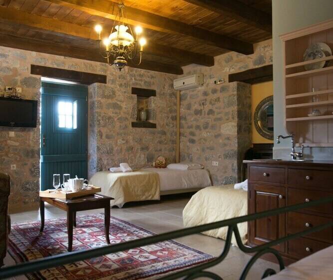 חדר משפחתי, Ktima Karageorgou