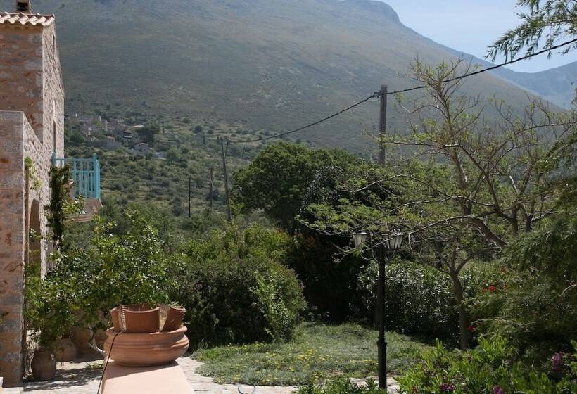 חדר אקונומי, Ktima Karageorgou