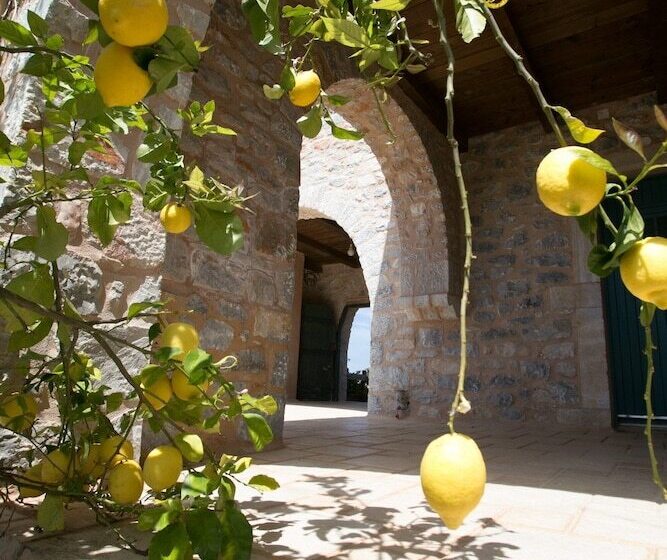 חדר אקונומי, Ktima Karageorgou