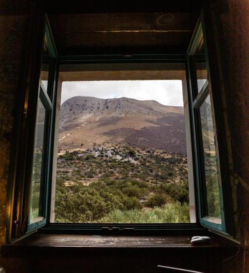 סוויטה אקזקיוטיב, Ktima Karageorgou