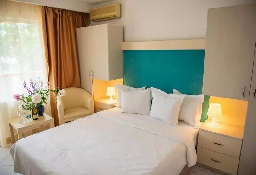 スタンダードルーム, Majestic Mamaia Half Board & All Inclusive