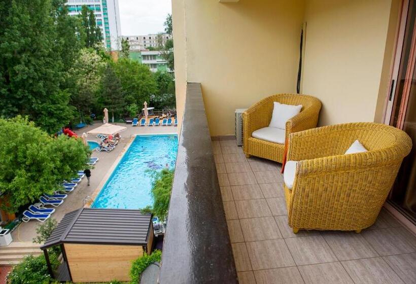 패밀리 룸, Majestic Mamaia Half Board & All Inclusive