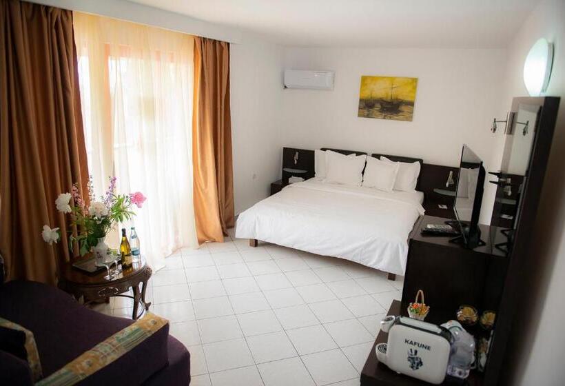 패밀리 룸, Majestic Mamaia Half Board & All Inclusive