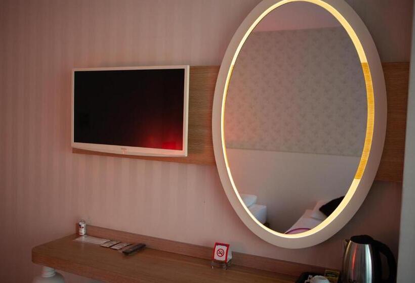اتاق استاندارد با چشم‌انداز باغ, Raymar Resort & Aqua