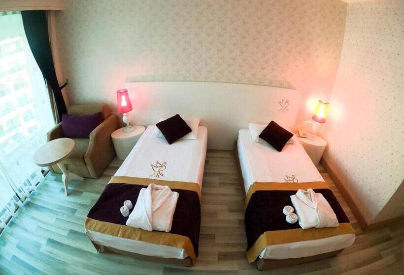 اتاق استاندارد با چشم‌انداز باغ, Raymar Resort & Aqua