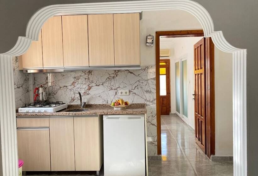 Апартаменты 1 Спальня, Sema