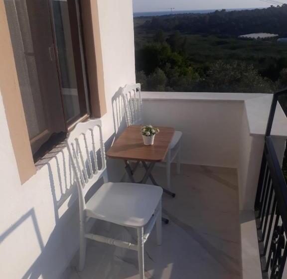 Номер Стандарт Трехместный, Sema