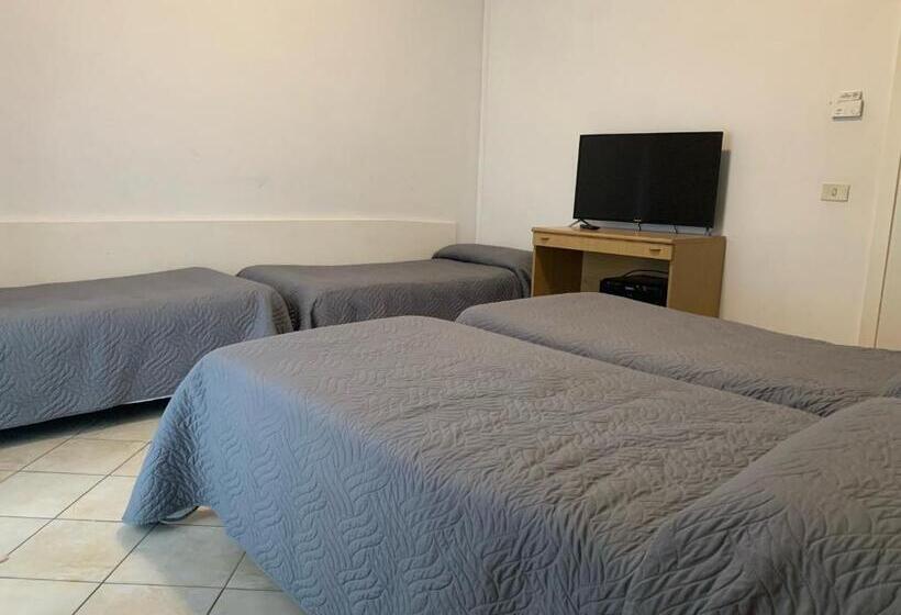 اتاق استاندارد چهار تخته, Spiaggia Marconi