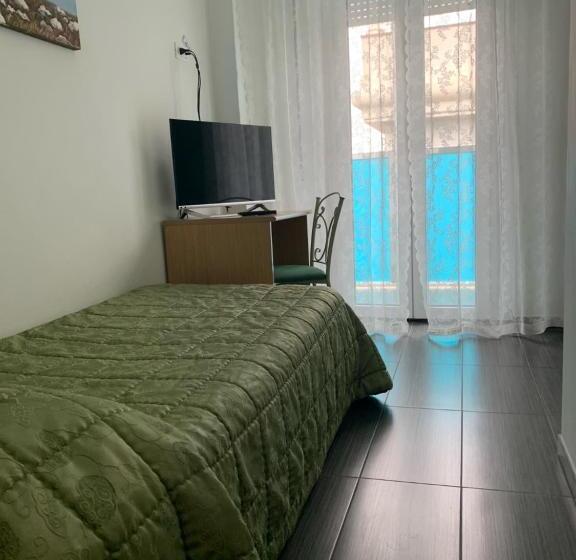 اتاق استاندارد یک نفره با چشم‌انداز دریا, Spiaggia Marconi