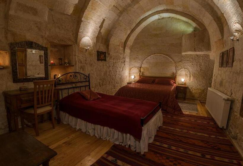 Номер Deluxe, Temenni Evi