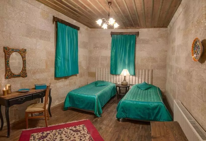 デラックスルーム, Temenni Evi