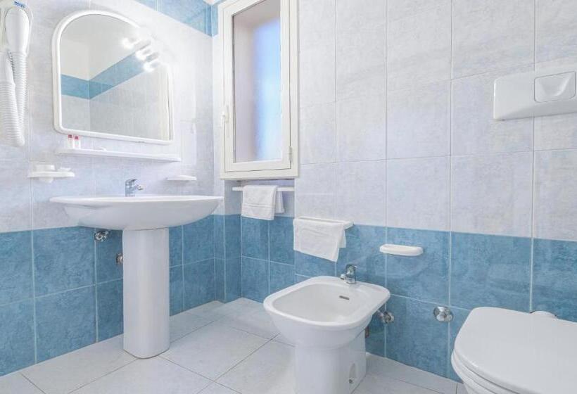 Chambre Triple Standard, Picchio Hotel Pescoluse