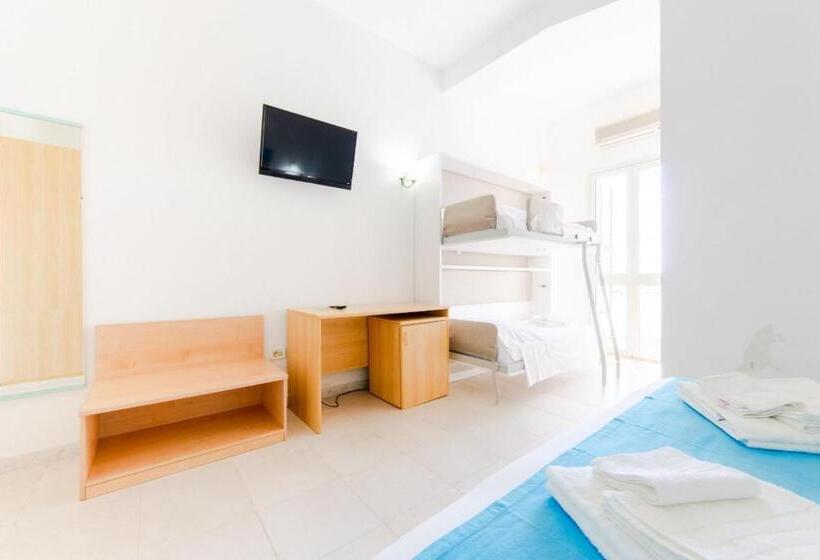 Chambre Quadruple Standard, Picchio Hotel Pescoluse