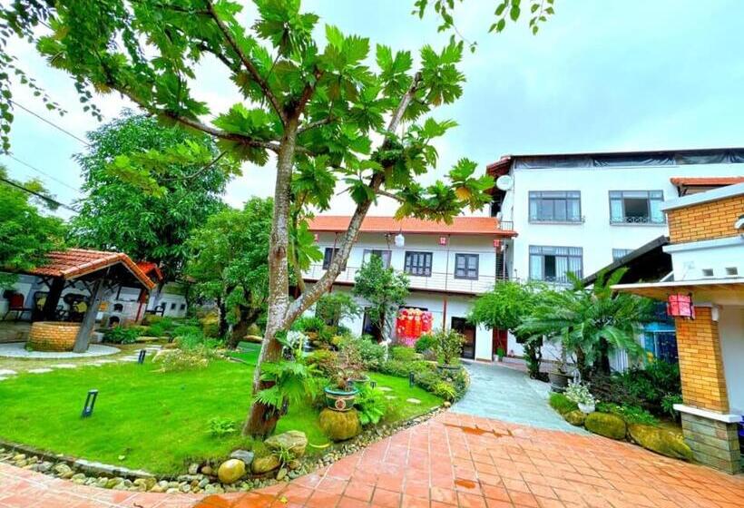 اتاق لوکس, Golden Star Villa Hue