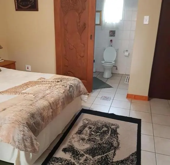 ガーデンビュースタンダードルーム, African Elephant Guesthouse