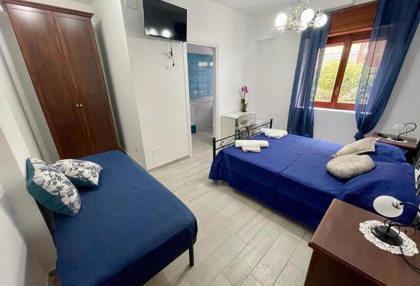 Deluxe-huone, Donnabella House