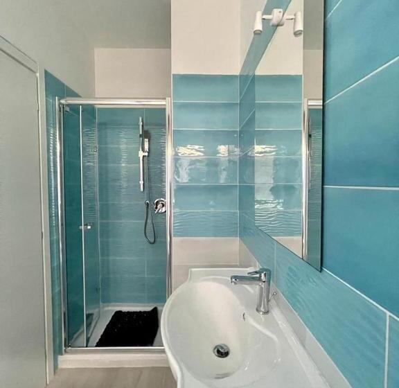 Deluxe-huone, Donnabella House